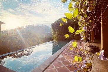 Bed and Breakfast Goddess Kandy