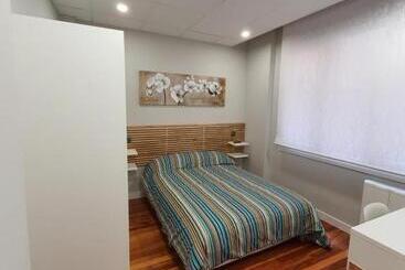 בית מלון כפרי Guggenheim Riverview Hbi01297