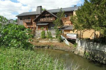 هتل Le Moulin De Lily