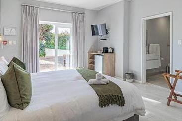 The Salene Hotel & Cottages