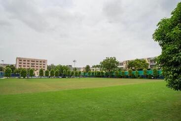 호텔 Treebo Premium Baramasi By Jai Club Prime