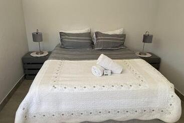 פנסיון Guest House On Gillian Unit 6