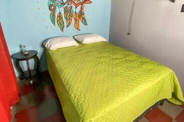 بنسيون Hostal Casa Luna