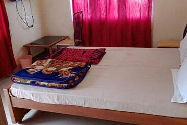 تختخواب و صبحانه Kumaragiri Cottages Kodaikanal