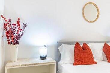 פנסיון L Acqua E La Pietra