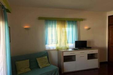 פנסיון Lagos Room Booking