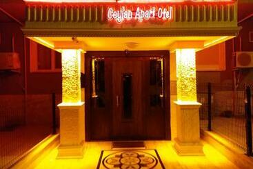 مبيت وإفطار Ceylan Apart Otel