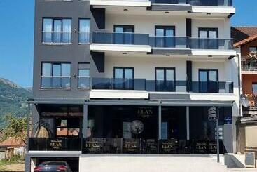 호텔 Elan Luxury Apartments & Rooms