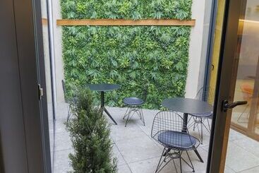 בית מלון כפרי Inn Boutique Leon