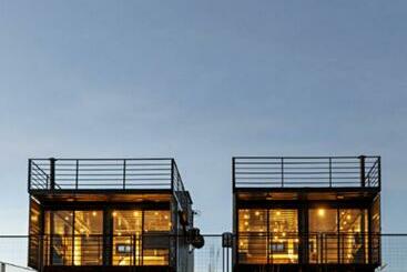 פנסיון Cambará Container