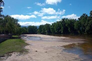 پانسیون Sauce Viejo