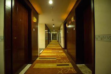 هتل Fortune International Holiday
