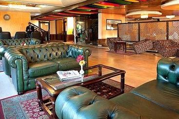 Отель Grand Mumtaz Resorts, Gulmarg