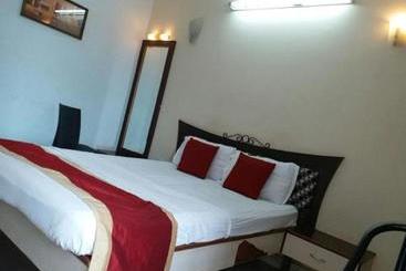 酒店 Kumar S International