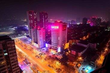 בית מלון כפרי Luoyang Aviation