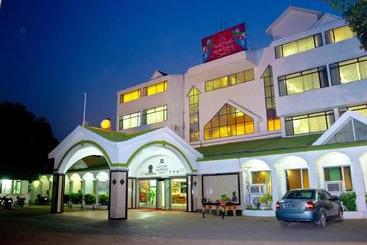 إقامة Mpt Kalchuri Residency, Jabalpur