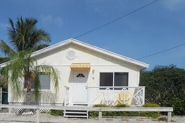 استراحتگاه Hoopers Bay Villas