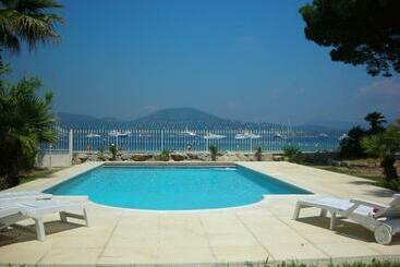 בית מלון כפרי Villa Playa Del Sol   B1e1