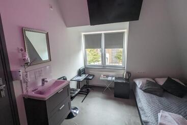 هتل Wellness Suite Utrecht