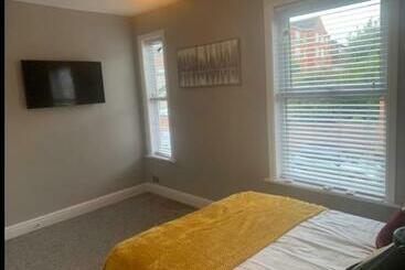 膳宿费 Beautiful Stylish House Near Town Centre