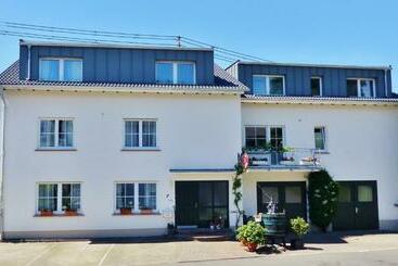 ベッドアンドブレックファースト Gästehaus Schwaab