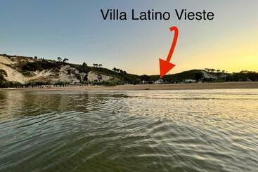 פנסיון Villa Latino