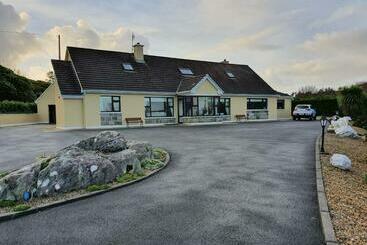 مبيت وإفطار Greystone House