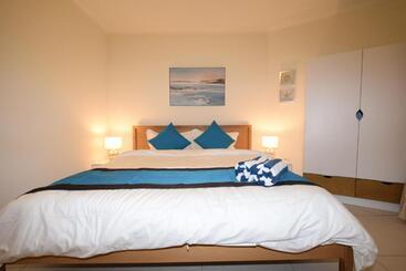 هتل Arena Condos Aruba Few Steps From Eagle Beach!