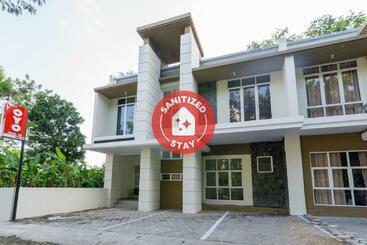 בית מלון כפרי Vaccinated Staffoyo 1431 Travelinn