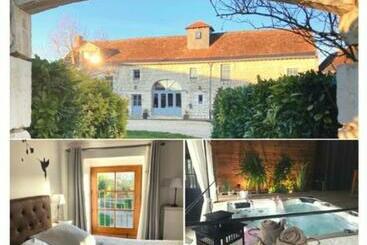 פנסיון Domaine De Basse Chancelée