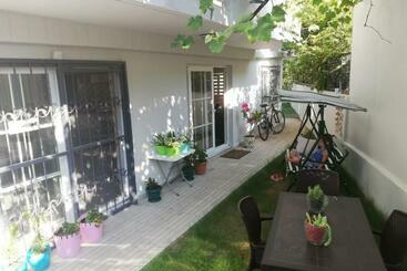 بنسيون İde Beach Home