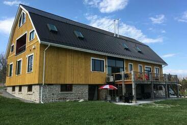 مبيت وإفطار The Red Room @ Salisbury Barn