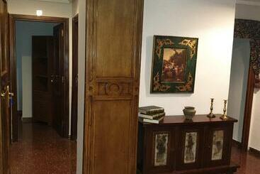 Пансион Pensión Las Hojas