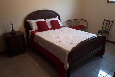 펜션 Porto Cruz House