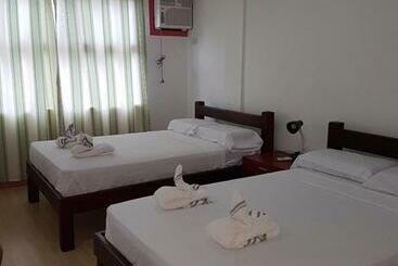 Albergue Catalina`s Inn Family Room