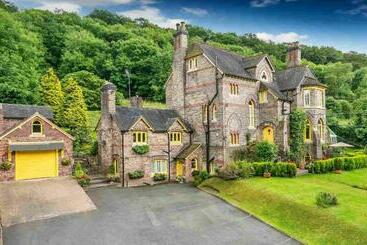 Пансион Coalbrookdale Villa