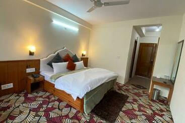 酒店 Meadows View, Near Mall Road Manali