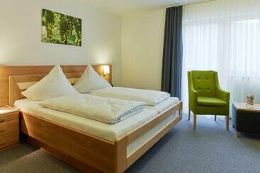 ベッドアンドブレックファースト Weinhaus Am Schieferfels