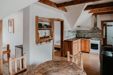 膳宿费 Osada Havranů