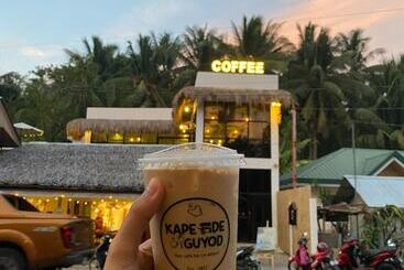 استراحتگاه Monkey Business Siquijor