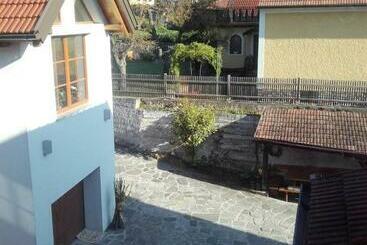 住宿加早餐 Gästehaus Schütz