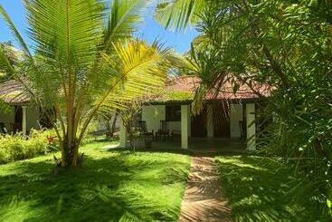 호텔 108 Palms Beach Resort