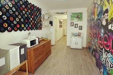 بنسيون 211 Underground