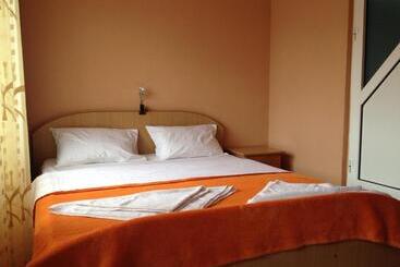 膳宿费 Casa Mario