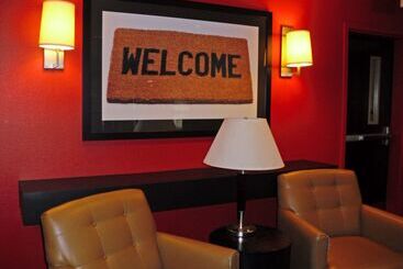 בית מלון כפרי Extended Stay America  Los Angeles  Northridge