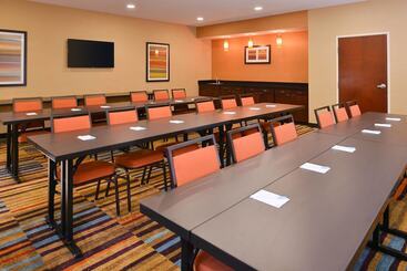 酒店 Fairfield Inn & Suites Louisville North