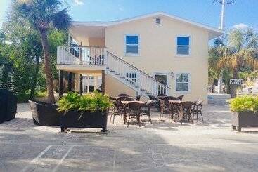 فندق Flamingo Inn