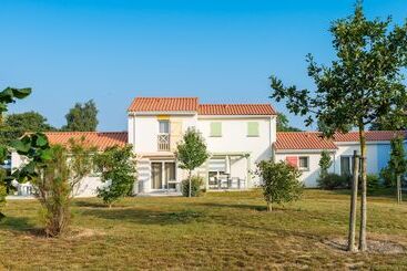 ホテル Résidence Lagrange Vacances Le Village De La Mer