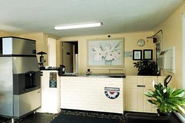 هتل Travel Inn