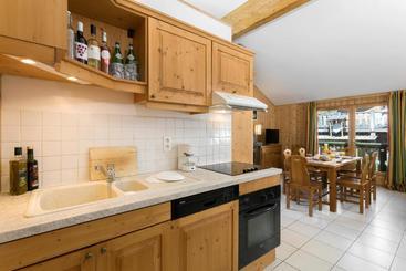 Madame Vacances Les Chalets D Isola